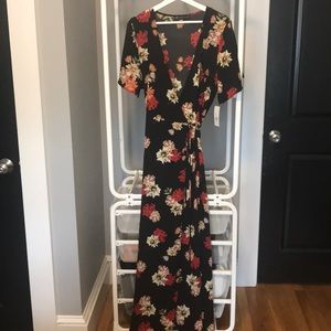 FASHION TO FIGURE “Floral maxi wrap dress”
